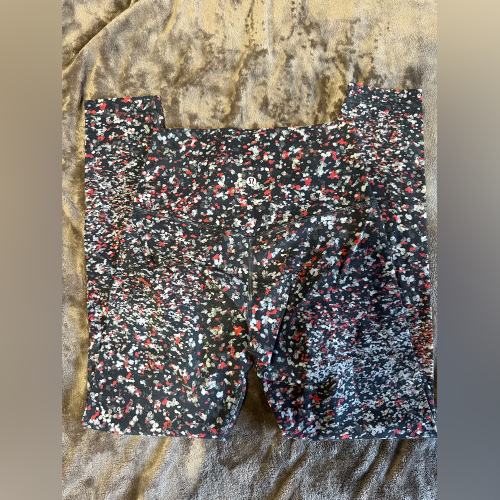 Lululemon Align 25” Size 6 leggings